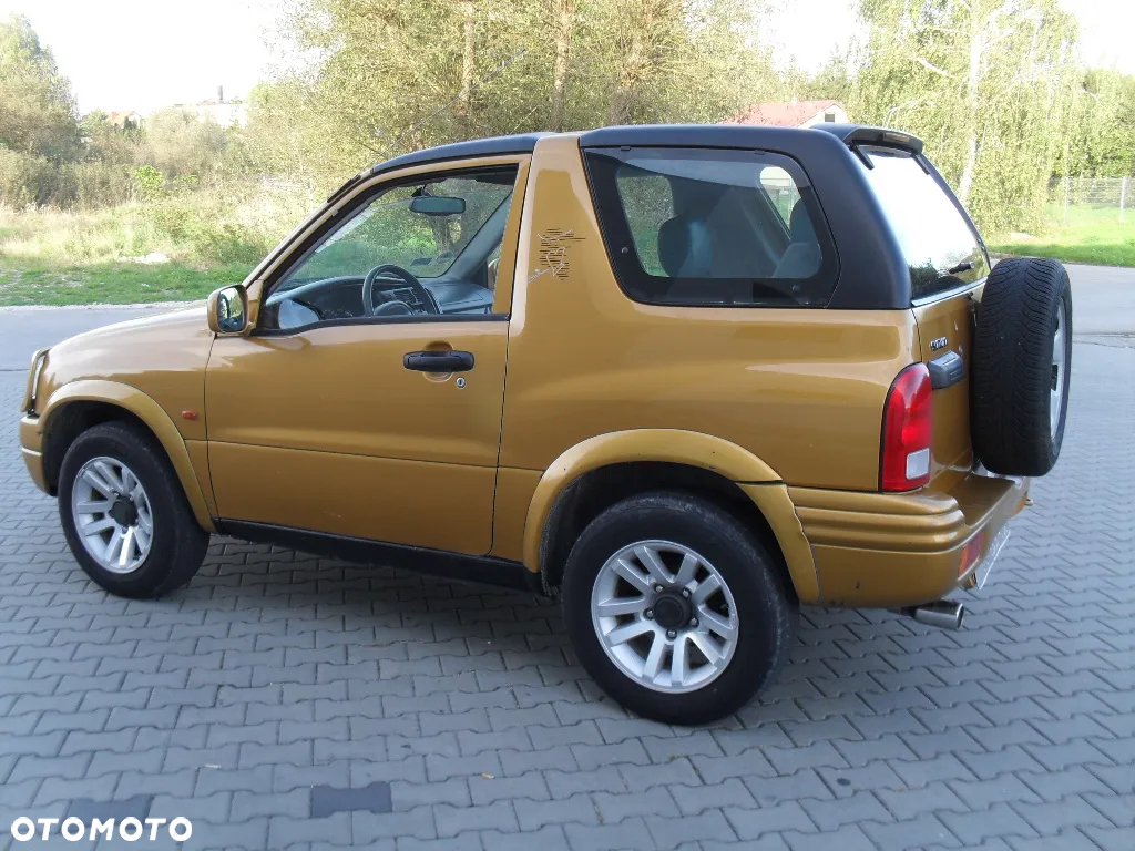 Suzuki Grand Vitara 2.0 - 6