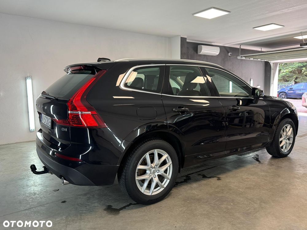 Volvo XC 60 D4 Momentum Pro - 10