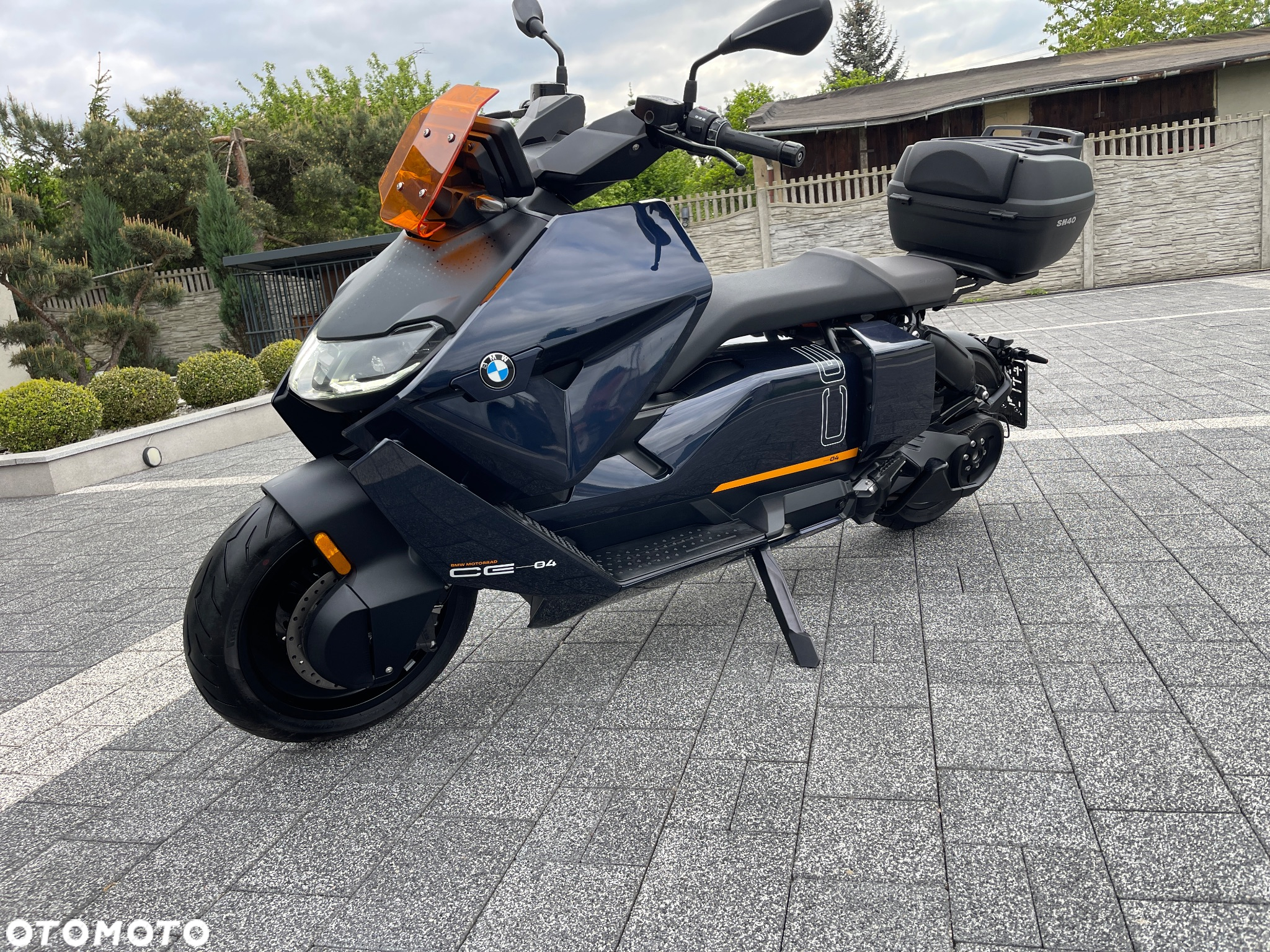 BMW CE 04 - 10