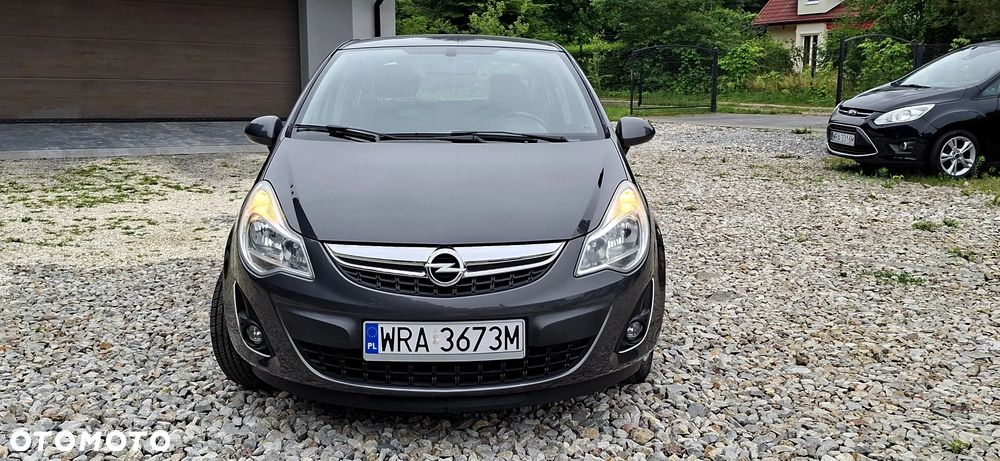 Opel Corsa 1.4 16V Innovation - 1