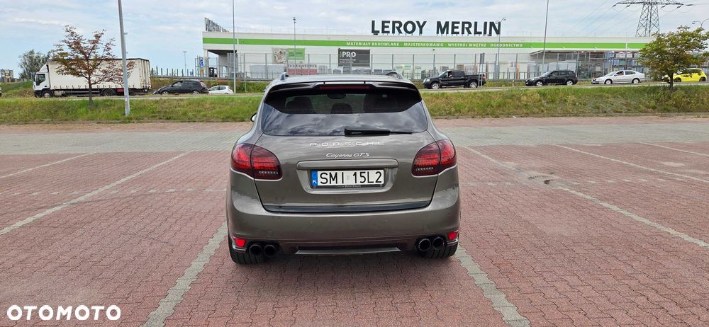 Porsche Cayenne - 5