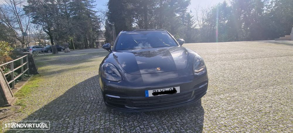 Porsche Panamera 4 E-Hybrid - 3