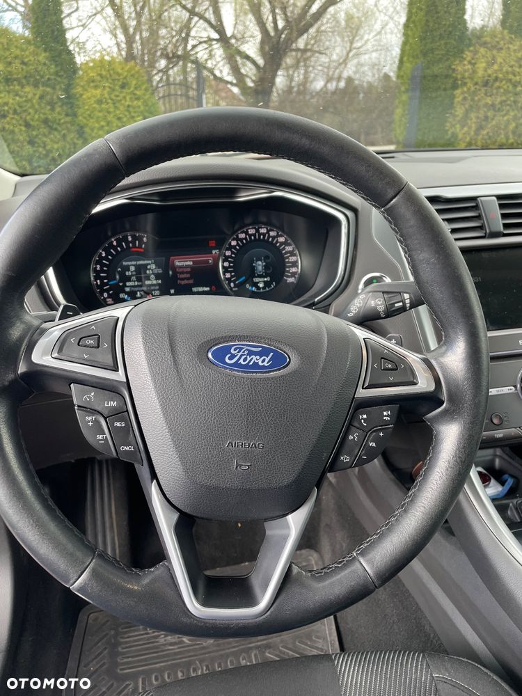 Ford Mondeo 2.0 TDCi Titanium PowerShift - 25