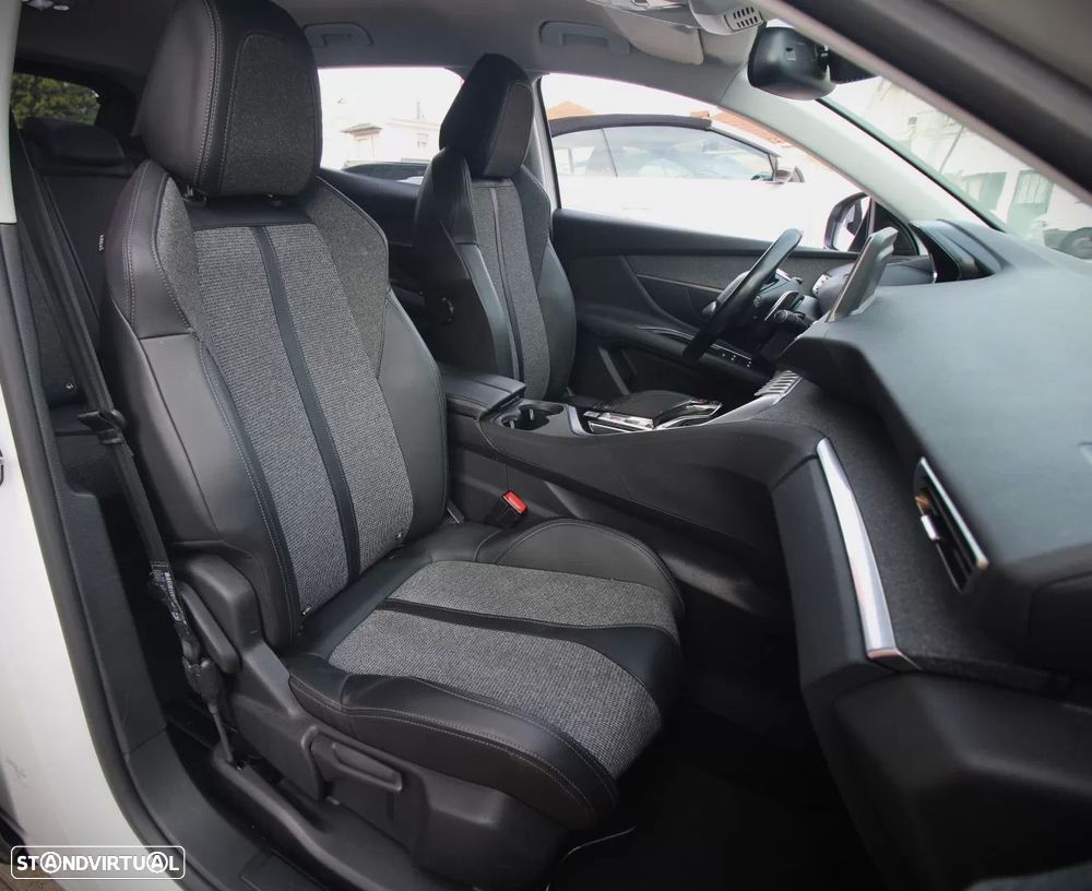 Peugeot 3008 - 31