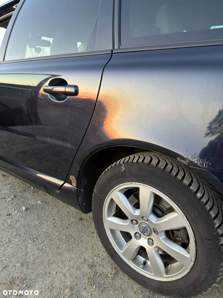 Volvo V70 D5 Momentum - 10