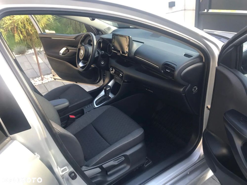 Toyota Yaris Hybrid 1.5 Executive - 14