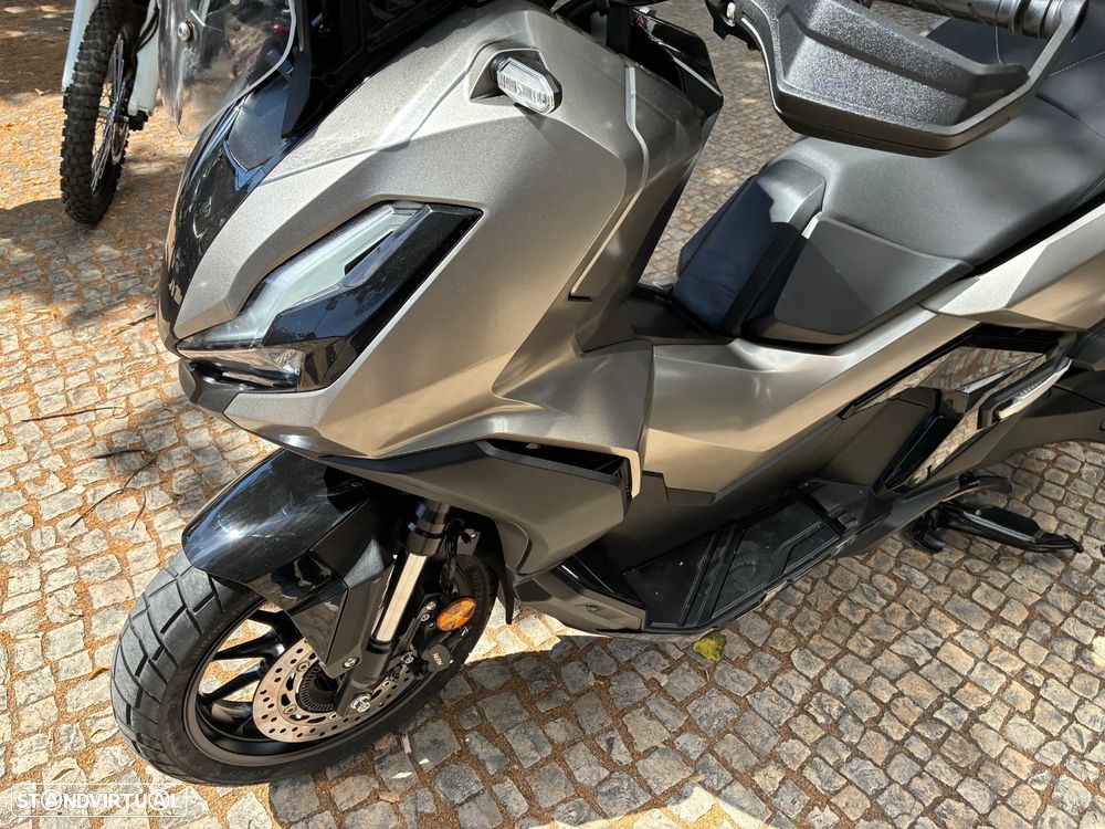 Honda ADV 350 IA - 8
