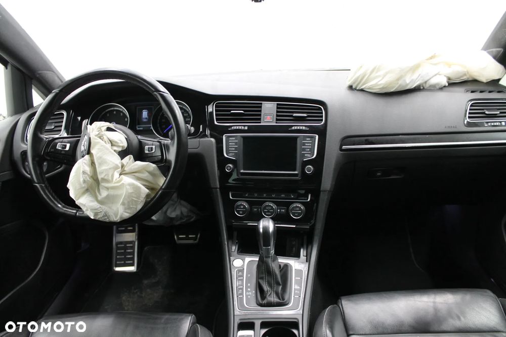 Volkswagen Golf R 4Motion BlueMotion Technology DSG - 13