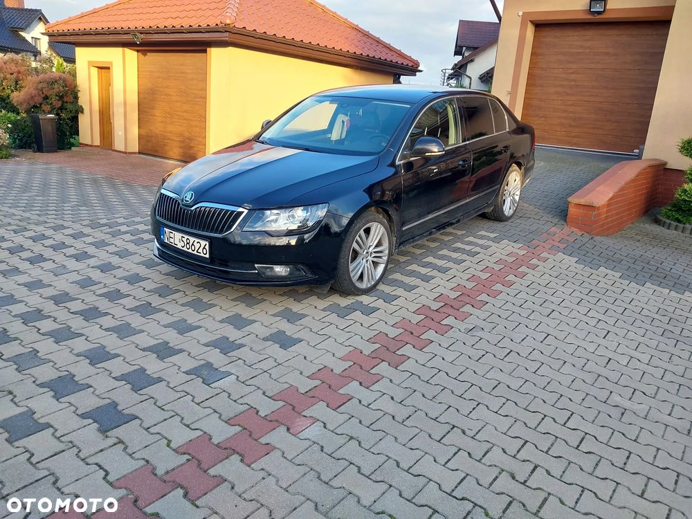 Skoda Superb 2.0 TDI Active DSG - 1
