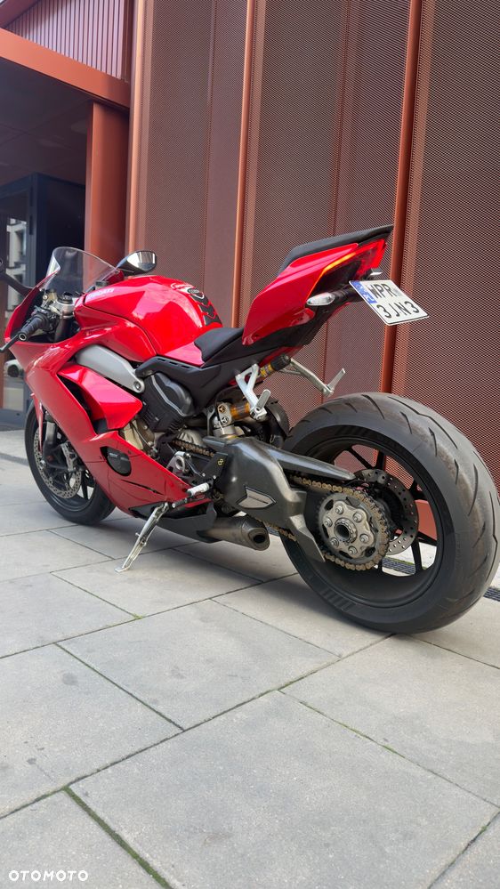 Ducati Panigale V4 - 4