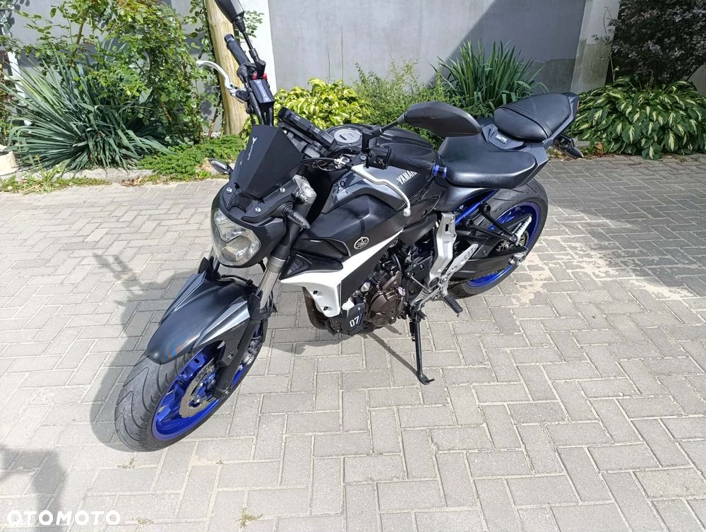 Yamaha MT - 2