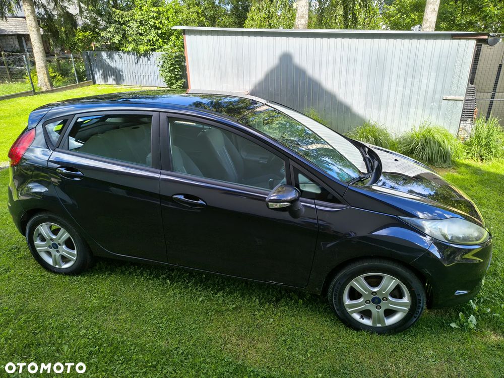 Ford Fiesta - 2