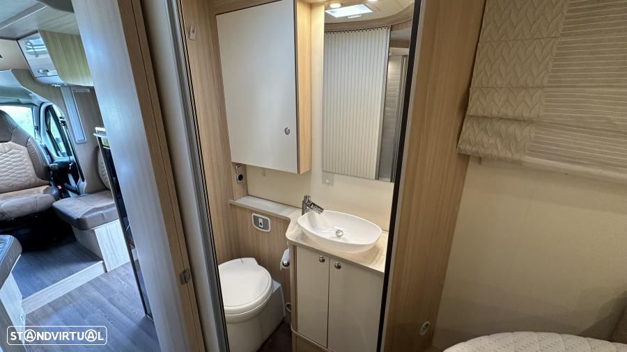 Burstner Ixeo IT 734 30 Anos - 18