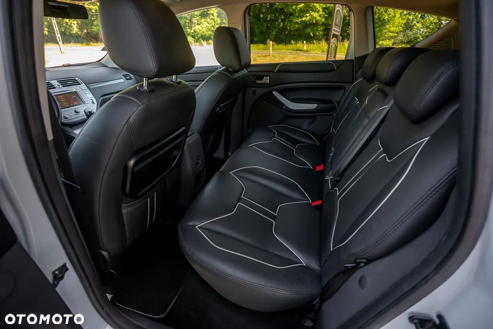 Ford Kuga 2.0 TDCi 4x4 Individual - 19