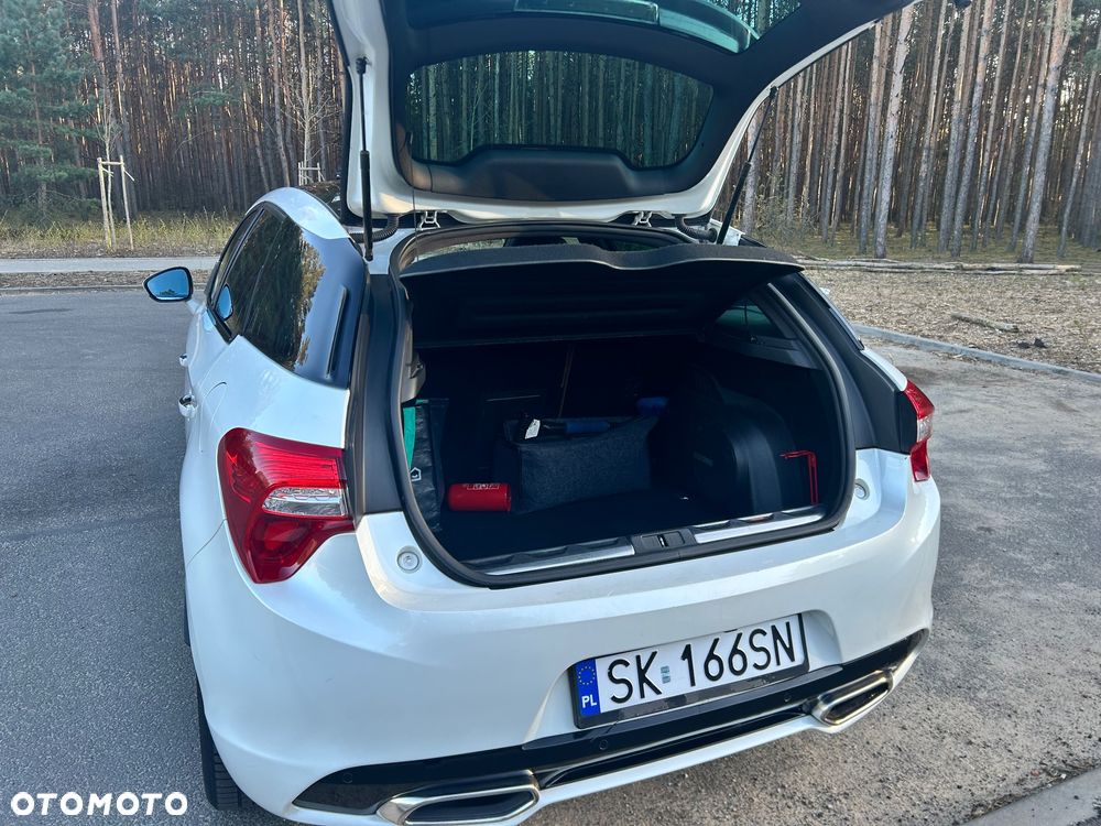 Citroën DS5 2.0 BlueHDi 1955 EAT6 - 7