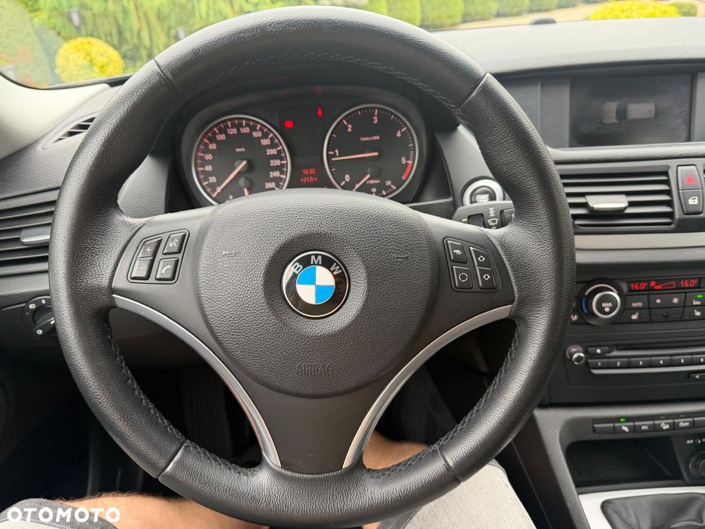 BMW X1 xDrive20d - 13