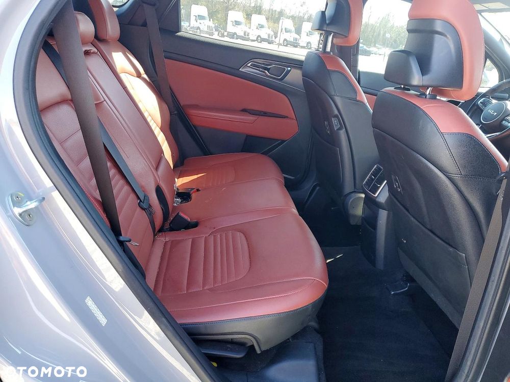 Kia Sportage - 12