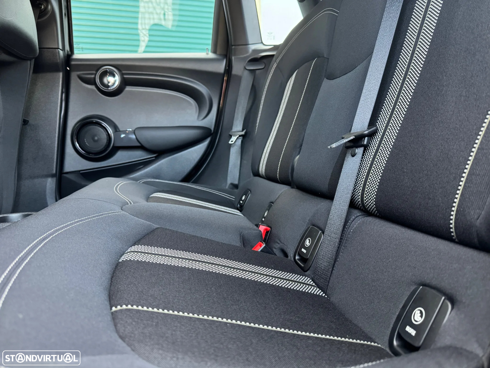 MINI 5 Portas One D - 37