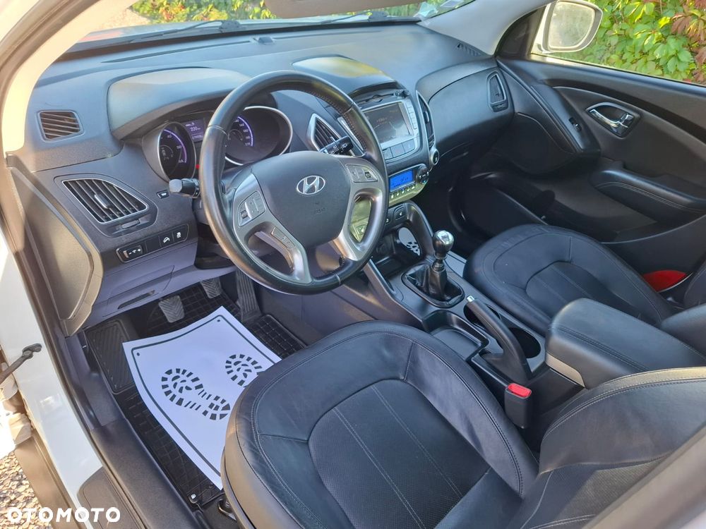 Hyundai ix35 1.7 CRDi 2WD Fifa World Cup Edition - 21