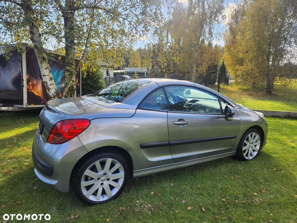 Peugeot 207 2007 photo 3