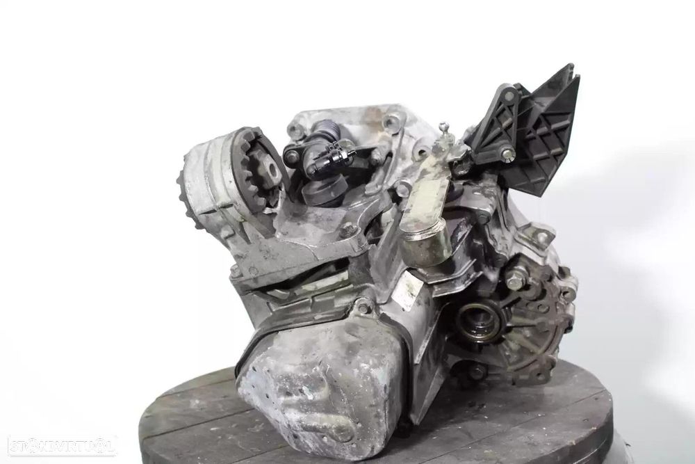 CAIXA VELOCIDADES MINI MINI 2003 - - 13