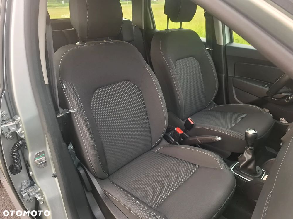 Dacia Duster 1.6 SCe Blackshadow 4x4 S&S - 6