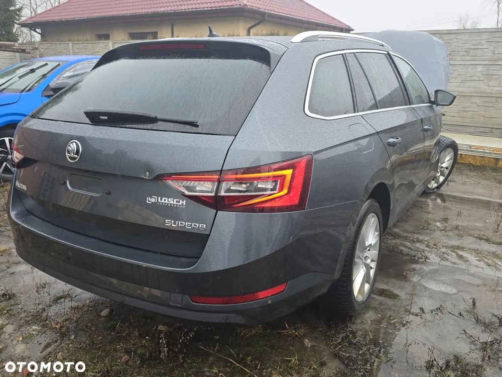 Skoda Superb 2.0 TDI DSG Style - 12