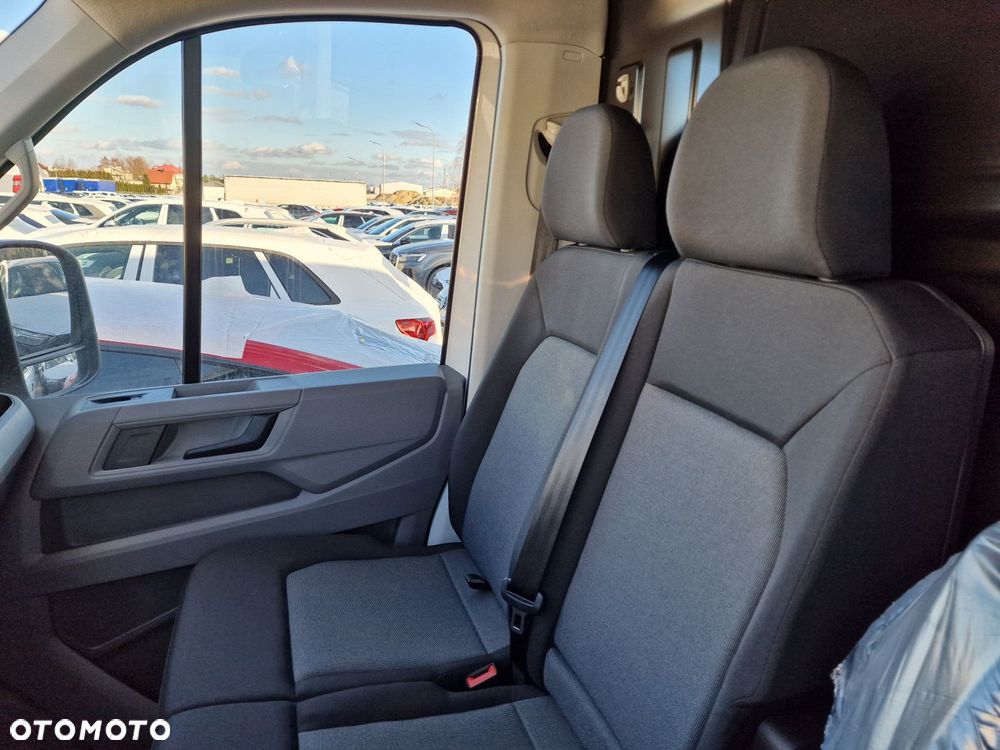 Volkswagen Crafter 35 Furgon 2.0 TDI - 13