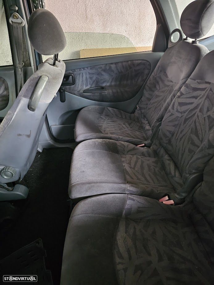 Renault Mégane Scénic 1.4 RN - 5