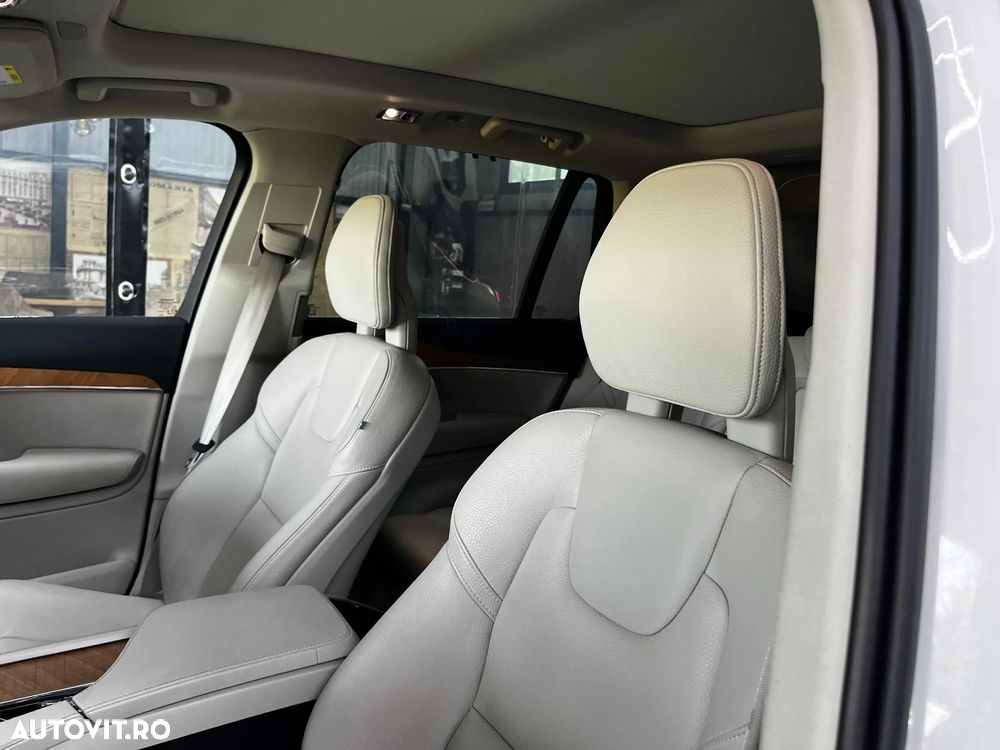 Volvo XC 90 T8 AWD Twin Engine Geartronic Inscription - 24
