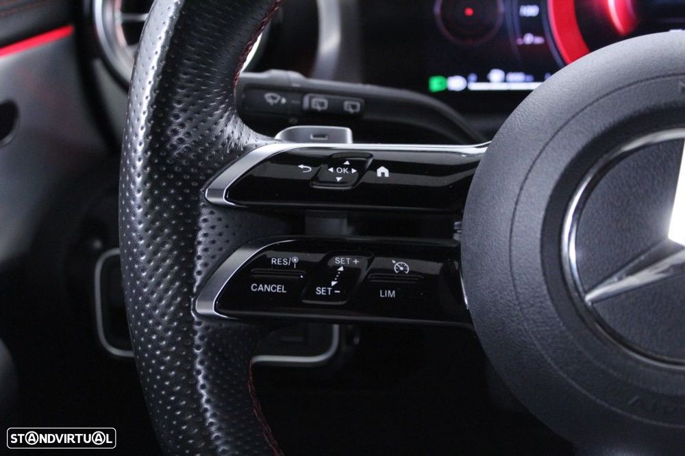 Mercedes-Benz CLA 180 d Shooting Brake AMG Line Aut. - 23