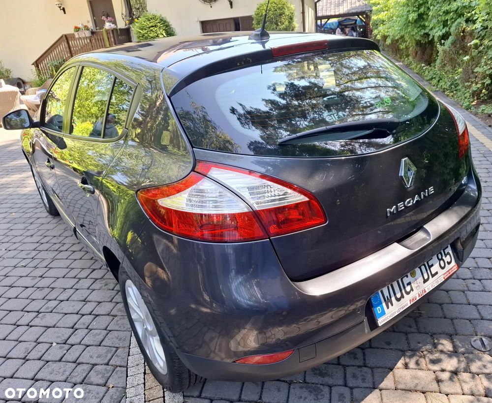 Renault Megane ENERGY dCi 110 Start & Stop Bose Edition - 10