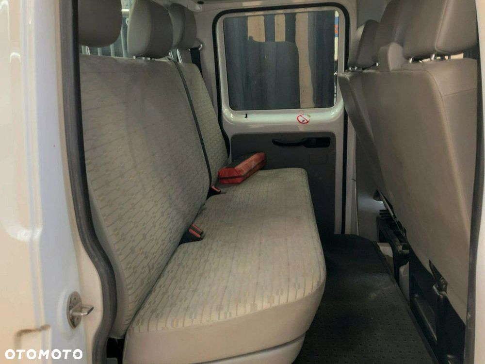 Volkswagen Transporter - 2