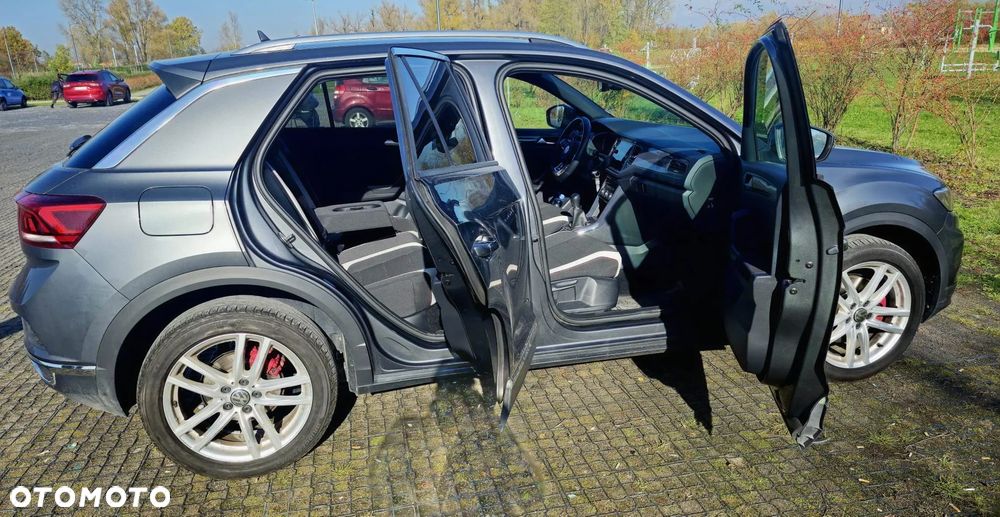 Volkswagen T-Roc - 13