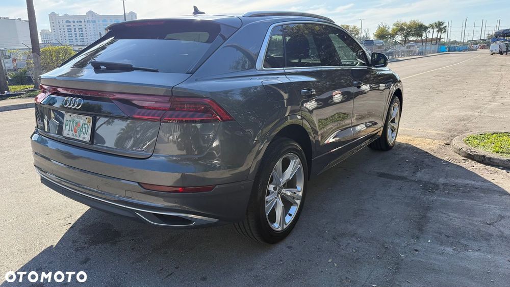 Audi Q8 55 TFSI quattro tiptronic - 6