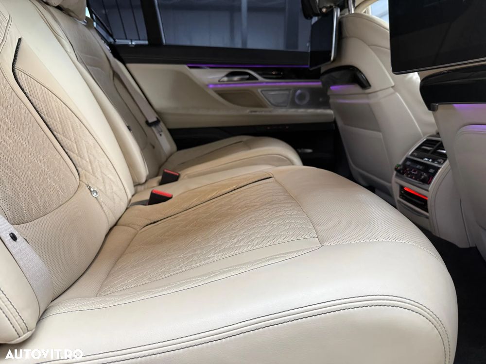 BMW Seria 7 740Ld xDrive - 36