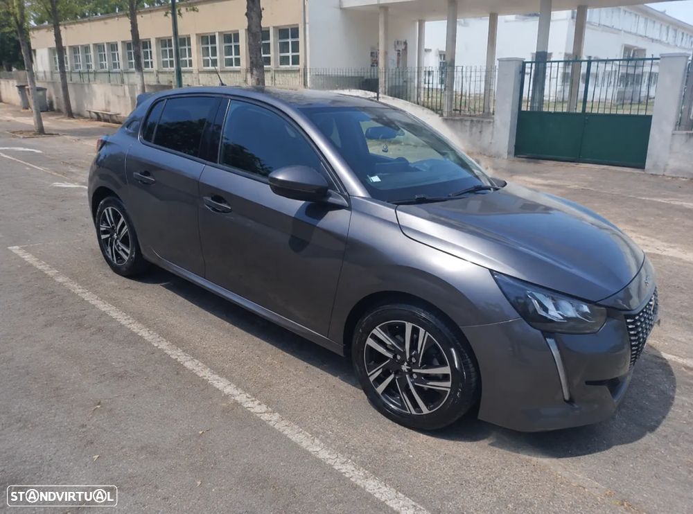 Peugeot 208 1.2 PureTech Allure EAT8 - 1