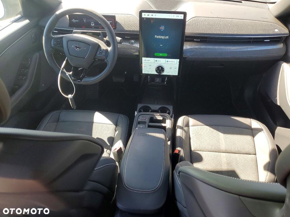 Ford Mustang Mach-E AWD GT - 9