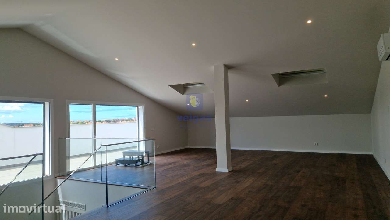 Apartamento T3 duplex penthouse com elevador, garagem até 3 carros, va - Grande imagem: 3/55
