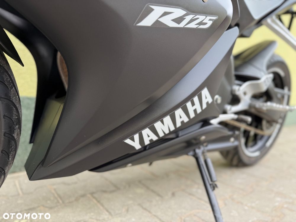 Yamaha YZF - 31