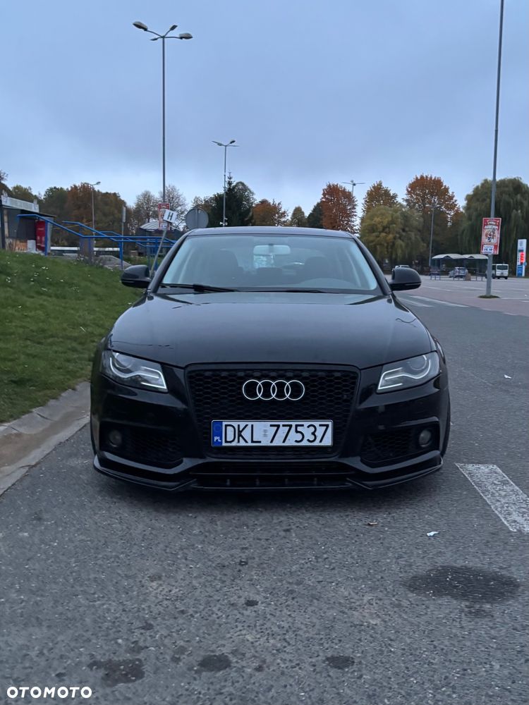 Audi A4 Limousine - 4