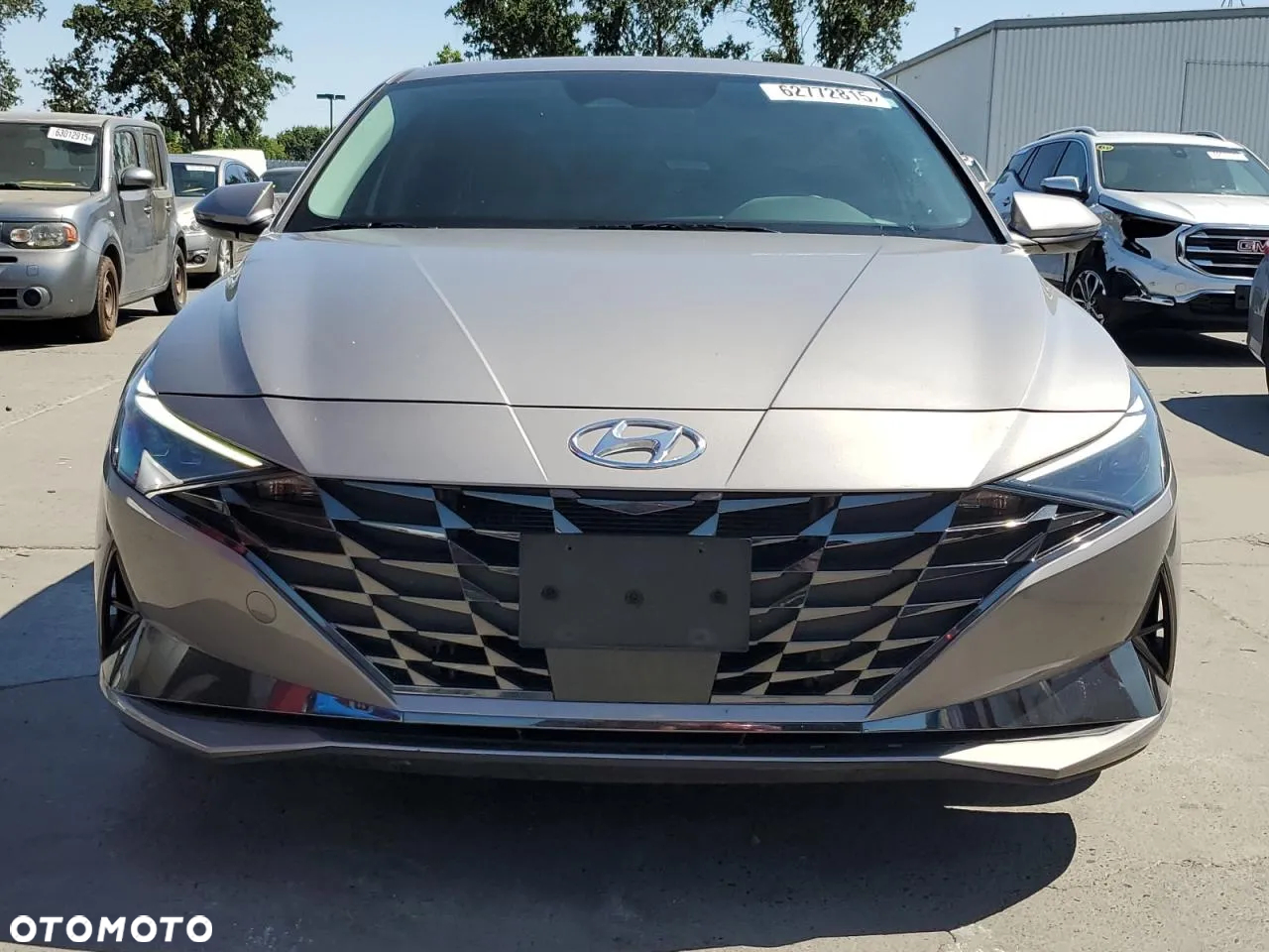 Hyundai Elantra - 5