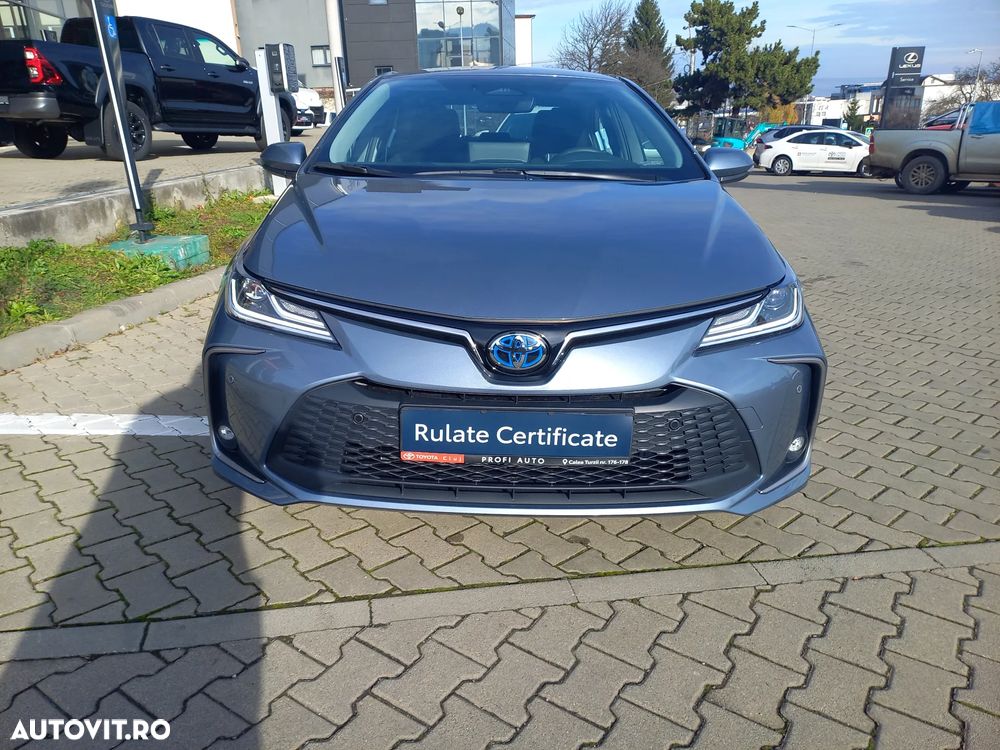 Toyota Corolla Sedan 1.8 HSD Business - 8