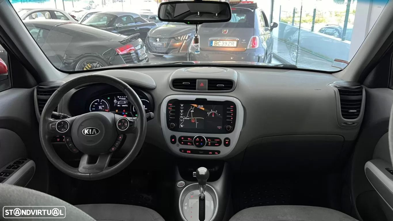 Kia e-Soul EV - 16