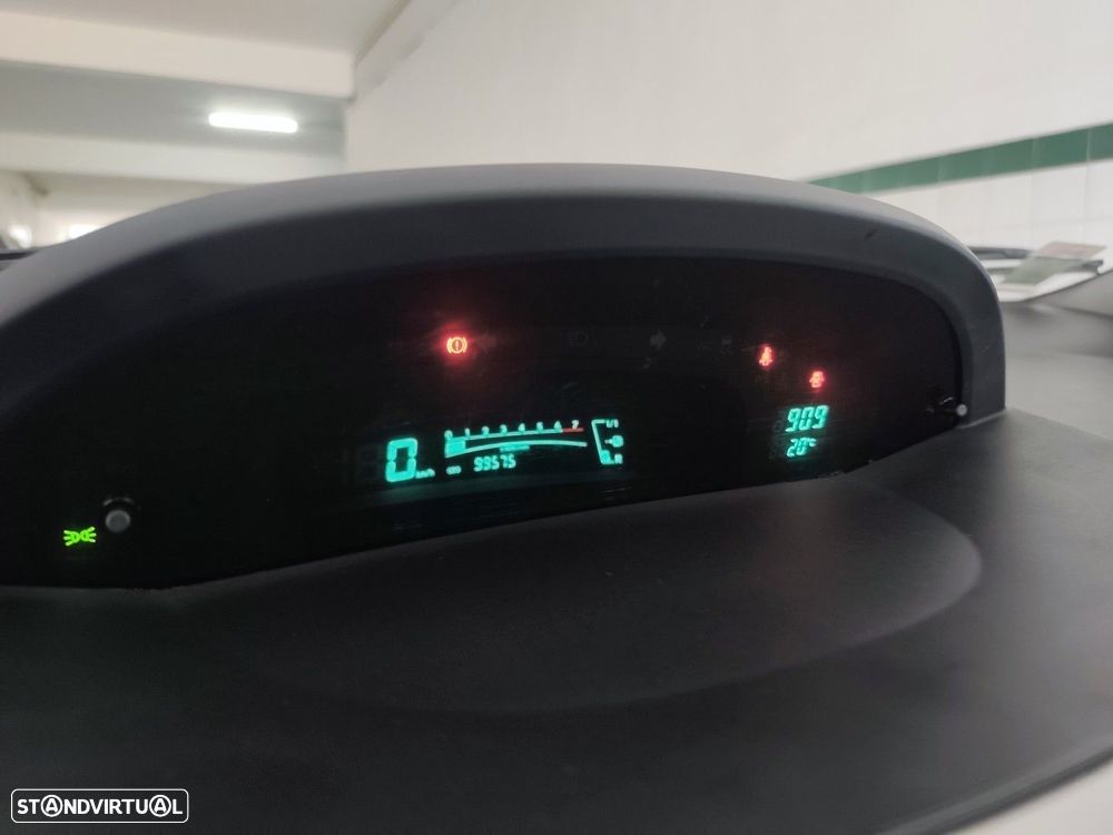 Toyota Yaris 1.0 VVT-i AC Manual - 20