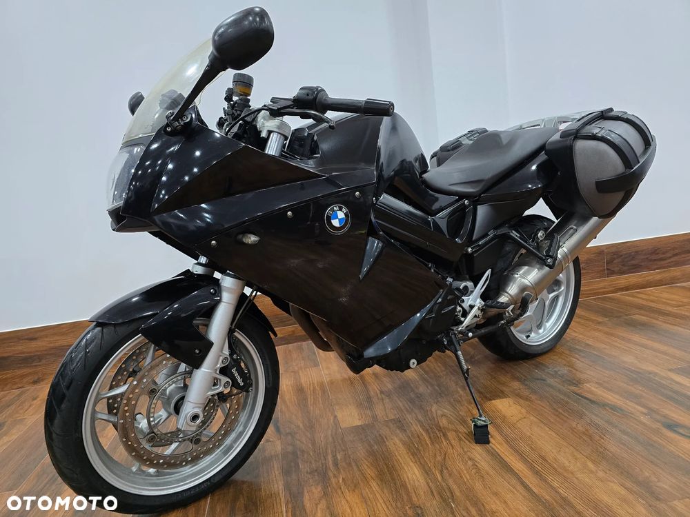BMW F - 26