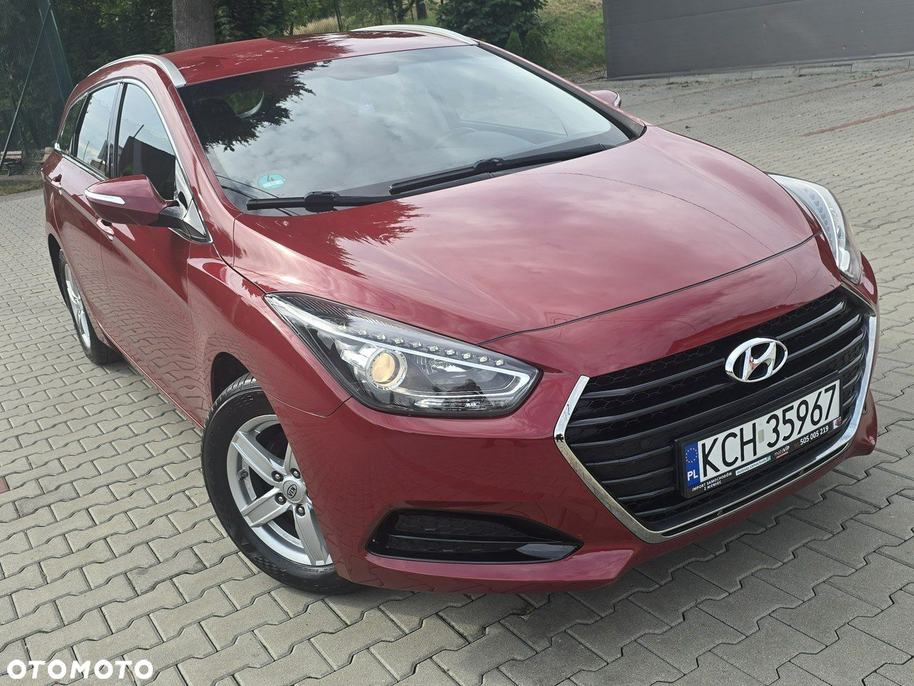 Hyundai i40 Kombi blue 1.6 Trend - 10