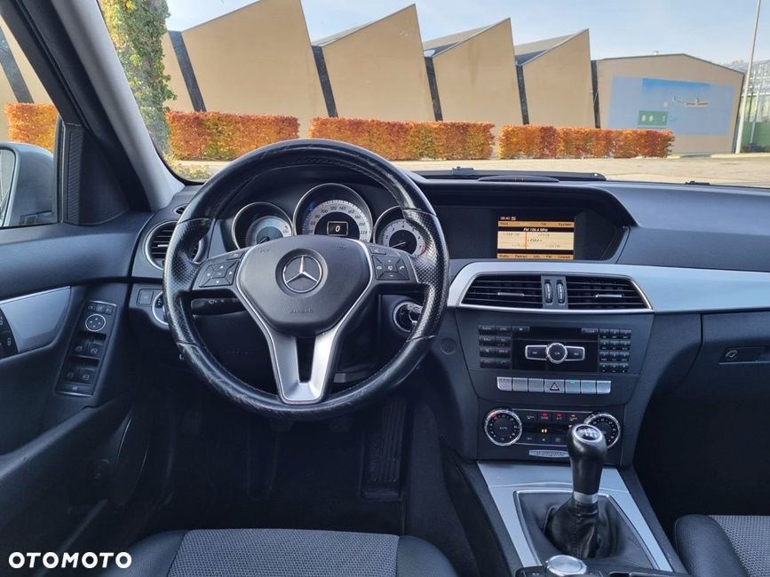 Mercedes-Benz Klasa C 180 Kompressor Avantgarde - 13