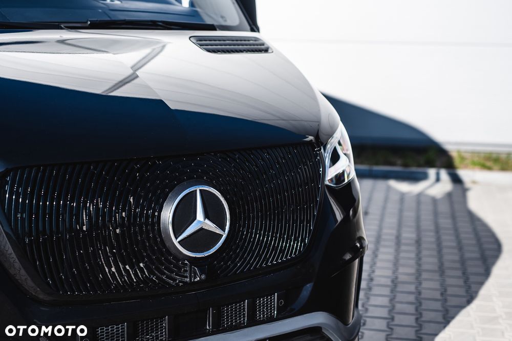 Mercedes-Benz Sprinter - 11