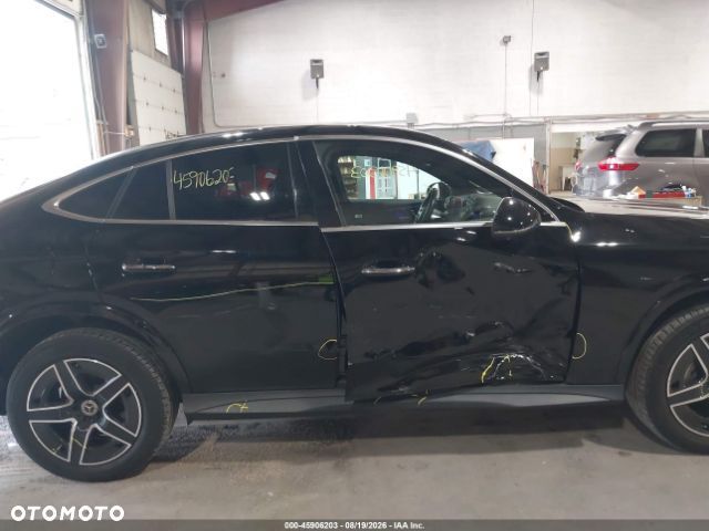 Mercedes-Benz GLC 300 4Matic 9G-TRONIC AMG Line Advanced - 11